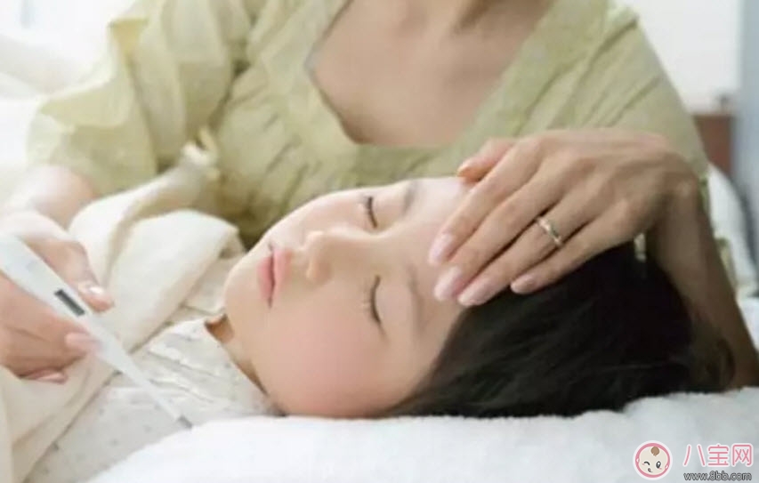 寶寶發(fā)燒怎么物理降溫 寶寶發(fā)燒的物理降溫法有哪些