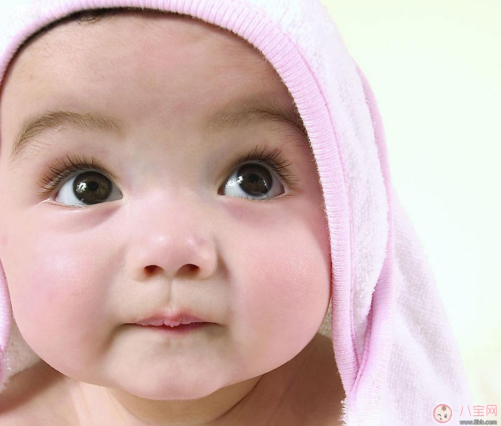 寶寶流口水學(xué)問多 爸媽須知要了解