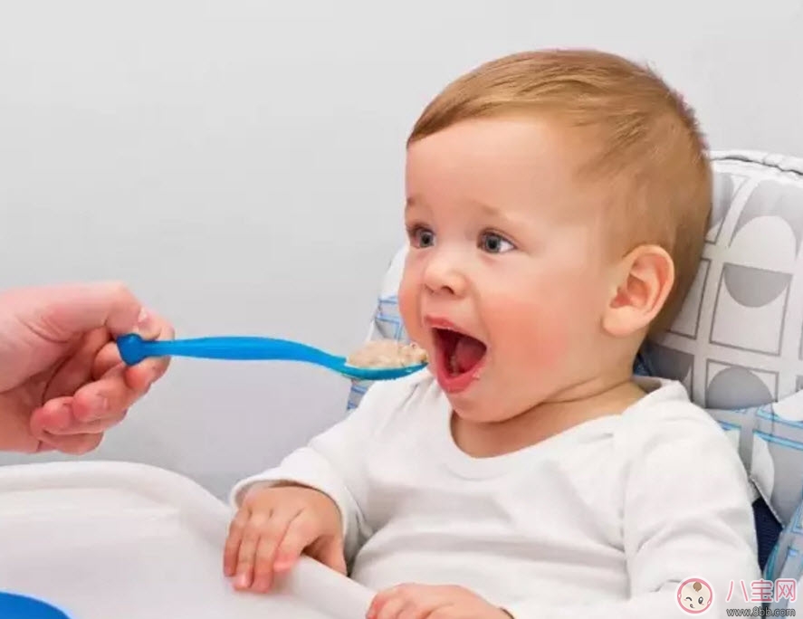 寶寶不長牙是什么原因 寶寶長牙的征兆有哪些 寶寶不長牙是什么原因 寶寶長牙的征兆有哪些