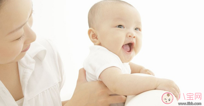 母乳喂養(yǎng)姿勢(shì)和技巧2017 正確的母乳喂養(yǎng)方式