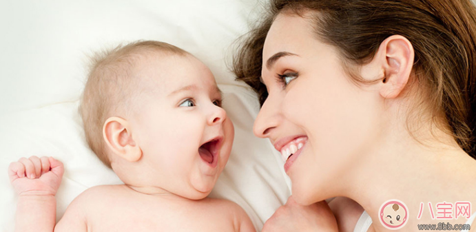 母乳喂養(yǎng)姿勢(shì)和技巧2017 正確的母乳喂養(yǎng)方式