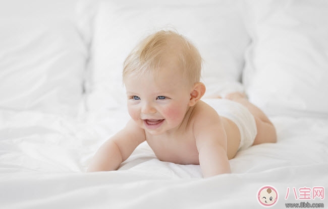 寶寶走路走的早說明寶寶聰明嗎 寶寶走路的正確標(biāo)準(zhǔn)時(shí)間是什么時(shí)候
