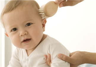 寶寶的頭發(fā)生長(zhǎng)過程  寶寶頭發(fā)生長(zhǎng)的秘密