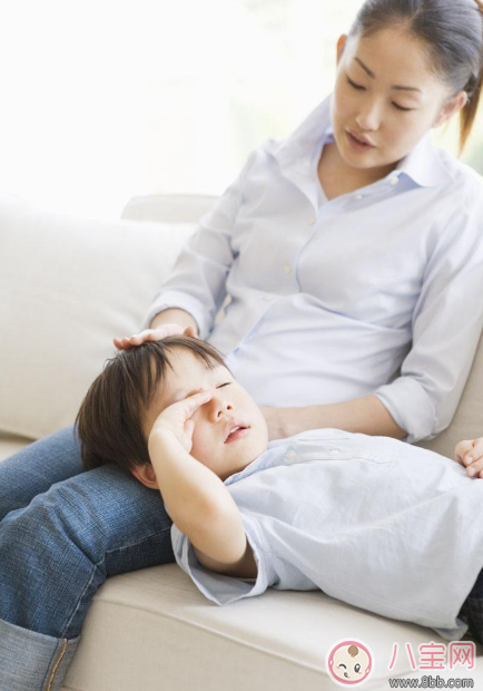 怎么哄都不睡寶寶 是不是方法沒用對(duì)