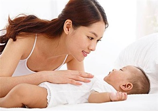 怎么哄都不睡寶寶 是不是方法沒用對(duì)