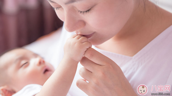 產(chǎn)后奶水多的方法 產(chǎn)后做到這5點(diǎn)母乳多到溢出來(lái)
