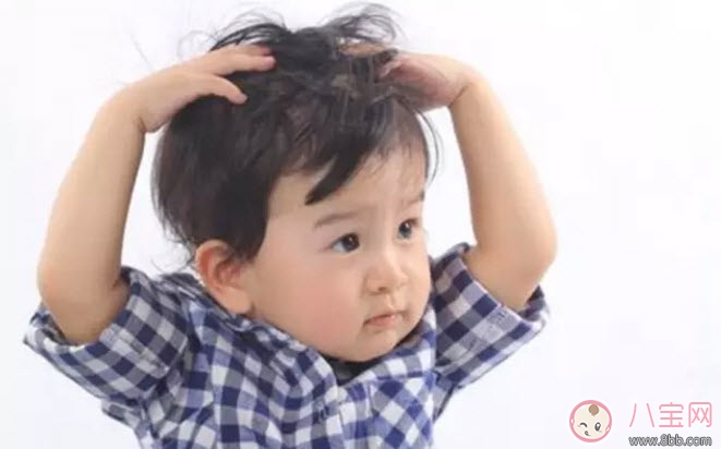 六個(gè)月的寶寶頭撞了有沒有問題 寶寶喜歡反復(fù)撞頭是什么原因