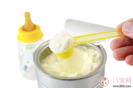 寶寶奶粉的沖泡用什么水好 不是所有的水都可以拿來(lái)沖奶粉 寶寶奶粉的沖泡用什么水好 不是所有的水都可以拿來(lái)沖奶粉