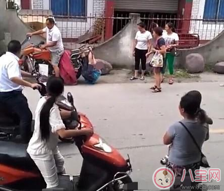 孩子離家出走怎么辦 擁有一個(gè)安寧的家庭才是孩子不離家出走的保障