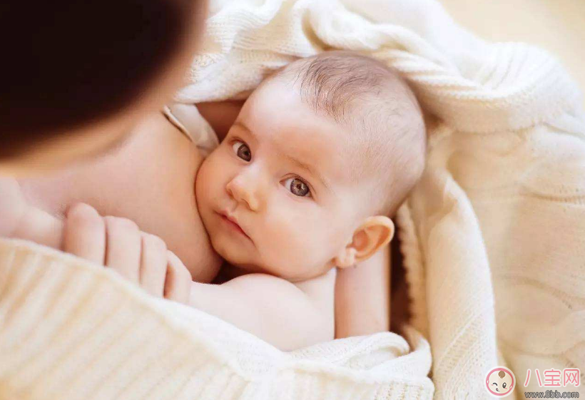 母乳喂養(yǎng)門(mén)道大 大多數(shù)人竟不知這樣的母乳不能給孩子吃