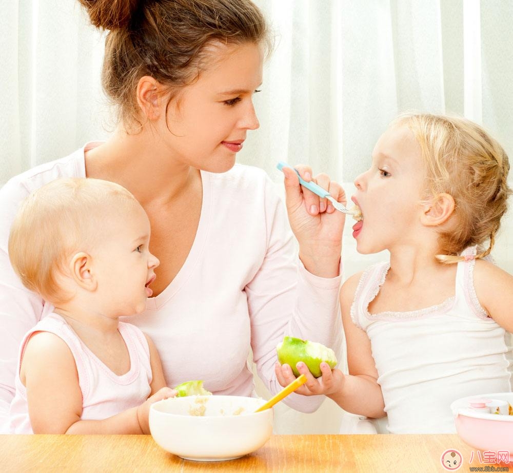 一歲前寶寶每個(gè)階段如何照顧  如何讓寶寶作息規(guī)律