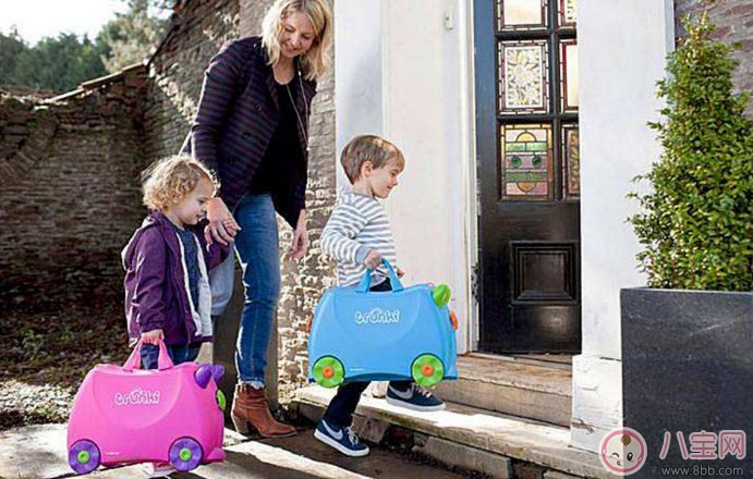 帶寶寶出門玩要準備什么 帶寶寶出門旅游必備