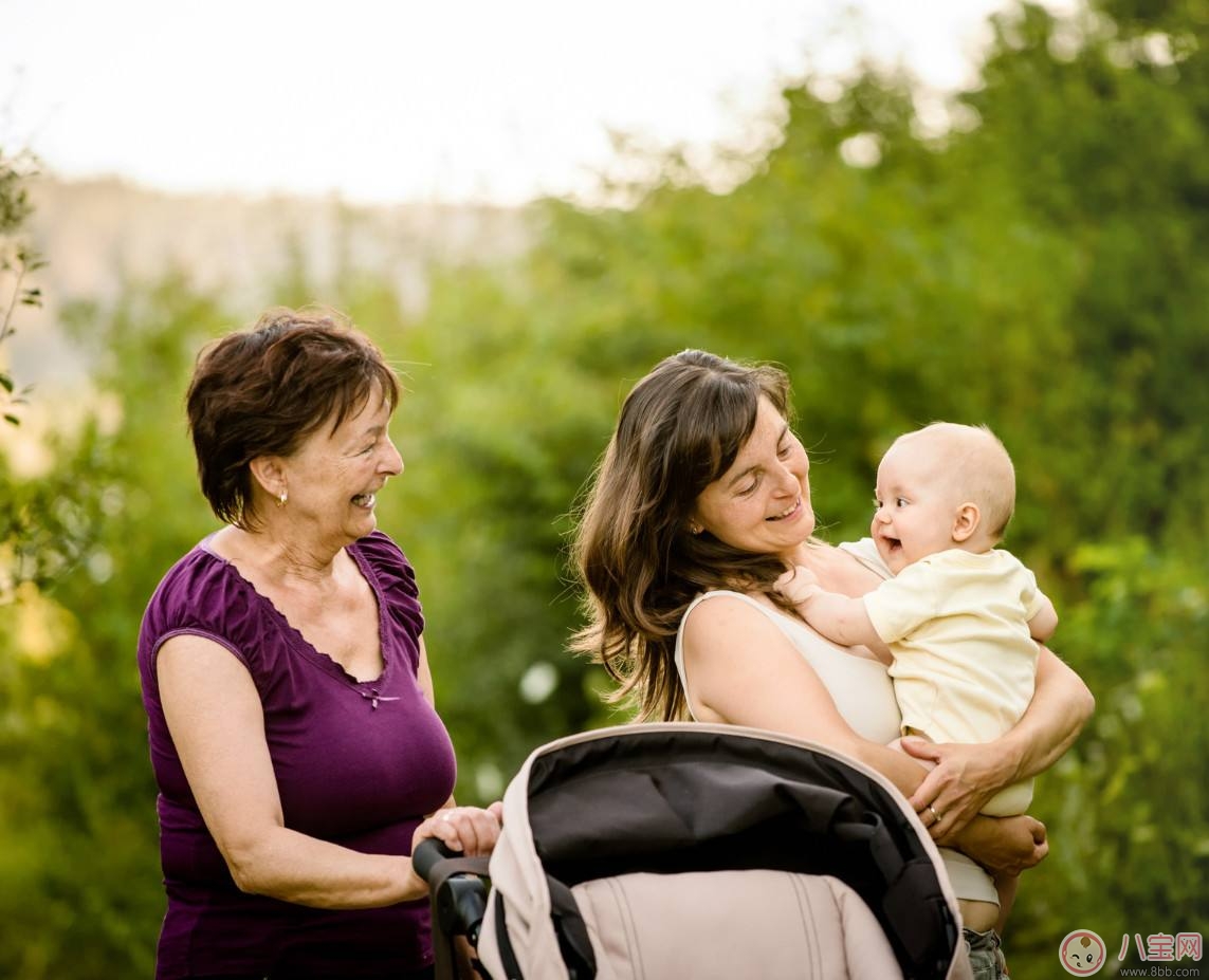 出游帶寶寶乘車錯(cuò)誤觀念  小細(xì)節(jié)要注意