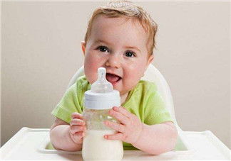 0-12月寶寶奶量標(biāo)準(zhǔn) 早產(chǎn)兒每日需要多少奶量