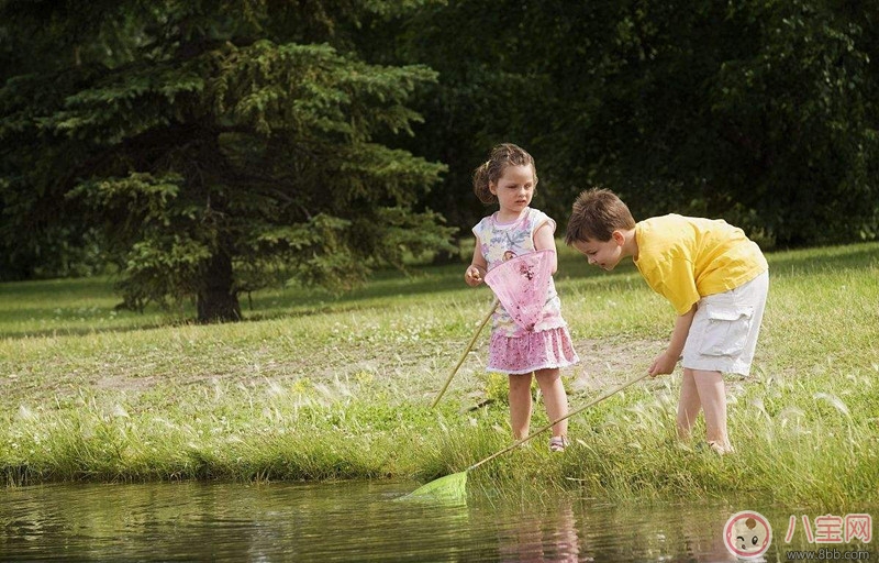 二三歲寶寶成長發(fā)展  寶寶成長有哪些問題