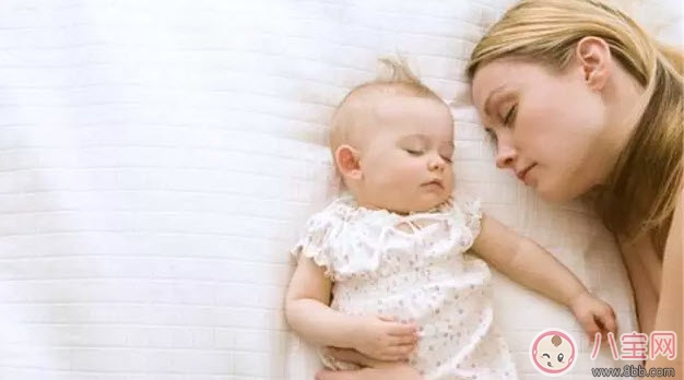 寶寶睡覺晝夜顛倒怎樣調整 寶寶晝夜顛倒睡覺怎么辦