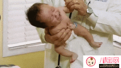 寶寶哭個不停怎么辦 5秒讓寶寶停止哭鬧的方法(圖文)