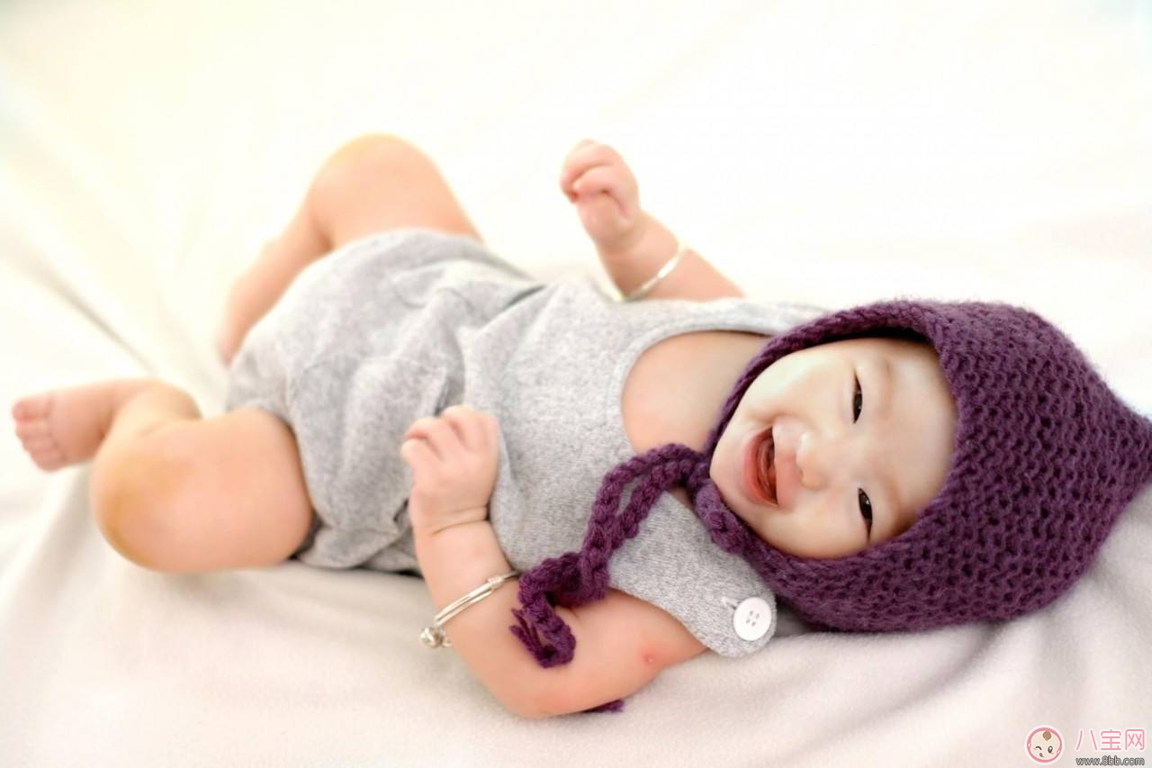 如何保護(hù)保寶寶耳朵 從小細(xì)節(jié)做起 如何保護(hù)保寶寶耳朵 從小細(xì)節(jié)做起