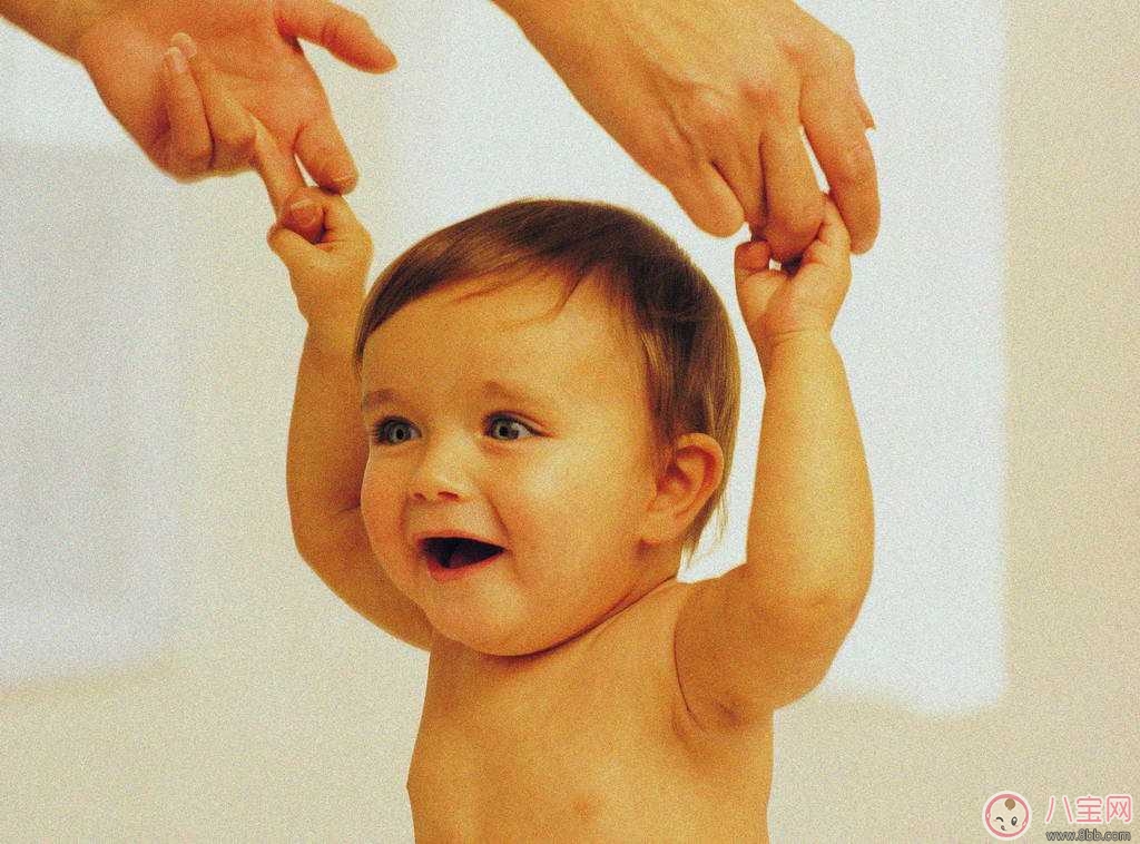 留意一歲前寶寶骨胳走勢 寶寶骨骼發(fā)育壞習(xí)慣