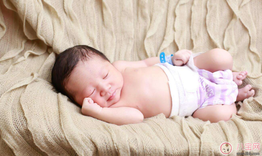 男寶寶會勃起是性早熟嗎 其實(shí)這些情況是正常的