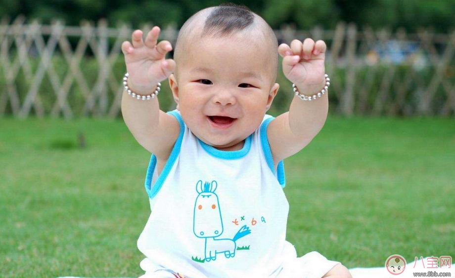 男寶寶會勃起是性早熟嗎 其實(shí)這些情況是正常的