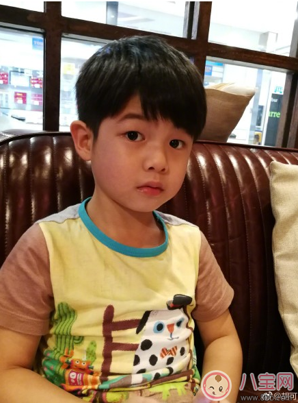 安吉分頭發(fā)型好帥 男孩子留什么發(fā)型好看 安吉分頭發(fā)型好帥 男孩子留什么發(fā)型好看