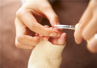 如何給寶寶剪指甲 剪指甲的正確方法