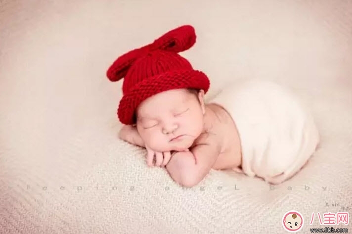 新生兒女寶寶私處護(hù)理圖解 女嬰兒私處護(hù)理方法