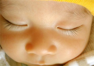 寶寶睫毛剪了變濃是真的嗎 這個(gè)小行為對(duì)寶寶危害大不要做