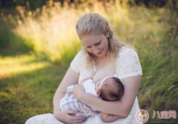 超級媽媽一天產(chǎn)奶6升多 怎么能讓自己的奶水多 超級媽媽一天產(chǎn)奶6升多 怎么能讓自己的奶水多