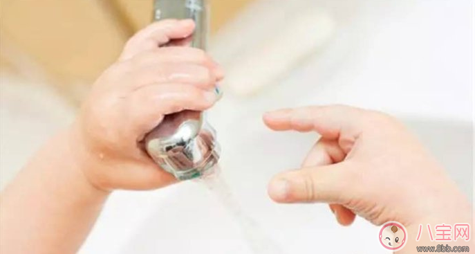 孩子燙傷后抹醬油有效嗎 這些偏方燙傷后千萬不要學(xué) 孩子燙傷后抹醬油有效嗎 這些偏方燙傷后千萬不要學(xué)