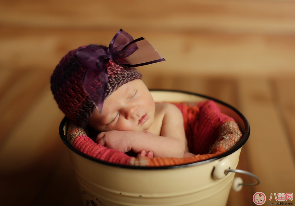寶寶睡不踏實(shí) 夏天燥熱寶寶睡不好方法