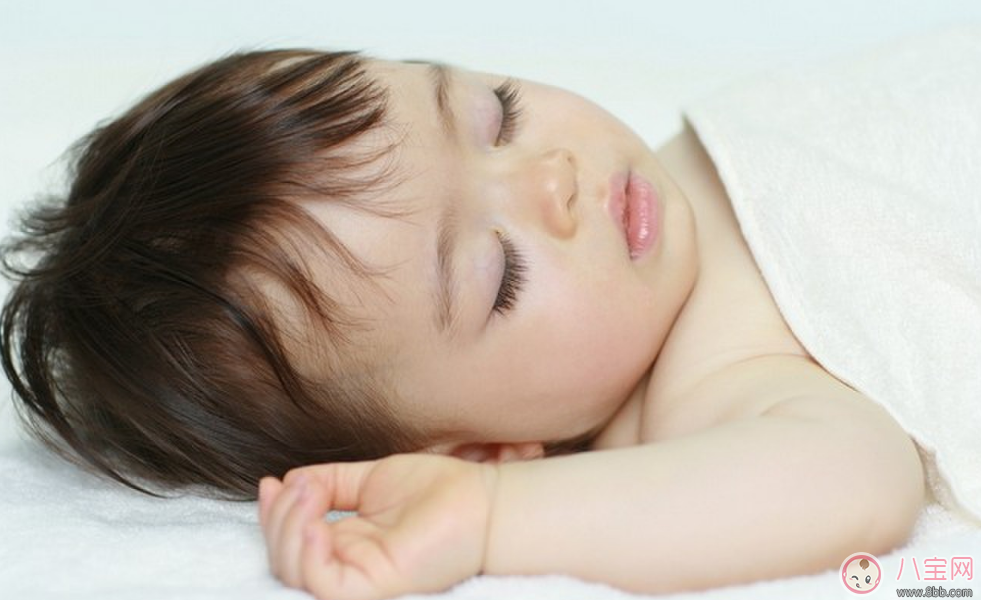 寶寶睡不踏實(shí) 夏天燥熱寶寶睡不好方法