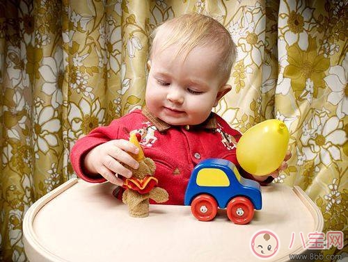 想要寶寶更聰明 嬰幼兒時期用色彩開發(fā)寶寶智力