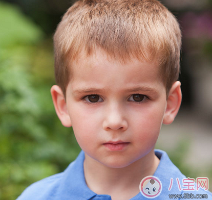 兒童吹空調(diào)竟然導致面癱 如何正確吹空調(diào)