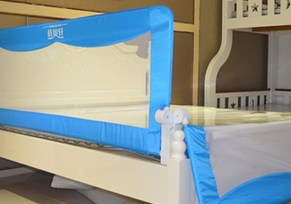 寶寶墜床后我們該做什么 怎么防止寶寶墜床