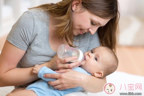 新生兒吃奶不專怎么辦 如何解決吃奶問(wèn)題 新生兒吃奶不專怎么辦 如何解決吃奶問(wèn)題