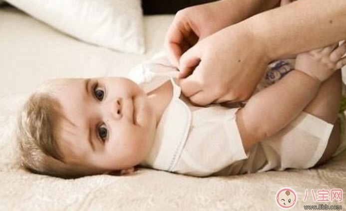 新生兒衣服怎么買 如何給寶寶挑選衣服