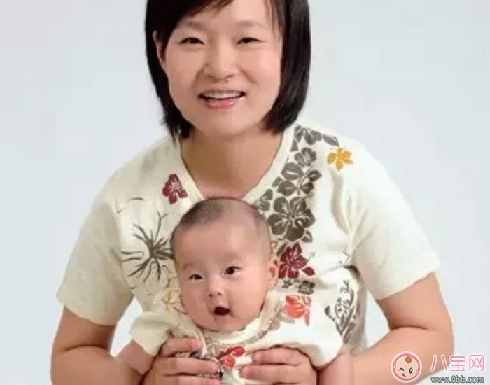 陳曉抱娃姿勢專業(yè) 什么樣的抱娃姿勢寶寶最舒服