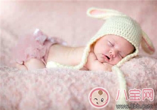 2017三伏天寶寶可以睡涼席嗎  應(yīng)該選擇什么樣的涼席