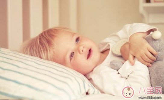 如何快速哄寶寶睡覺(jué) 快速哄寶寶睡覺(jué)的方法