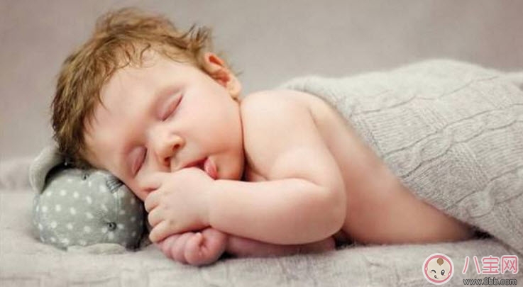 如何快速哄寶寶睡覺(jué) 快速哄寶寶睡覺(jué)的方法