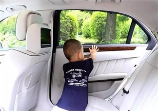 兩歲半女童被遺忘校車內(nèi)怎么自救 孩子在外自救方法一定要會