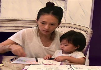 章子怡工作女兒醒了好乖 怎么安撫睡醒的寶寶