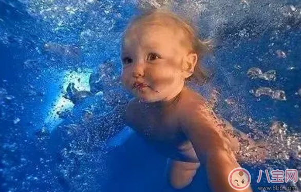 寶寶多大可以游泳 夏天寶寶游泳用什么游泳圈(游泳注意事項) 寶寶多大可以游泳 夏天寶寶游泳用什么游泳圈(游泳注意事項)