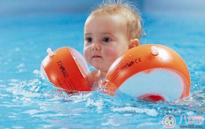 2017夏季寶寶游泳水溫多少合適 嬰兒游泳水溫過高會怎么樣