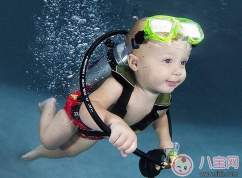 2017夏季寶寶游泳水溫多少合適 嬰兒游泳水溫過高會怎么樣