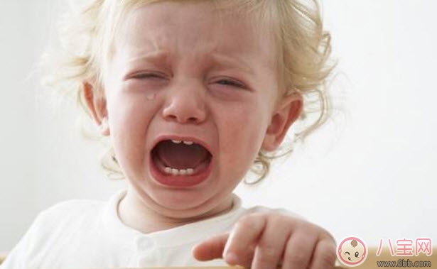 三個(gè)月寶寶拉肚子有泡沫怎么辦 寶寶多半受涼了(穿肚兜)