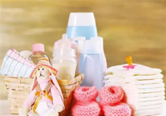 2017夏季新生兒出生需要準(zhǔn)備什么 了解這些少走彎路