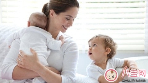 如何教寶寶學(xué)會(huì)說(shuō)話 教寶寶正確說(shuō)話的方法 如何教寶寶學(xué)會(huì)說(shuō)話 教寶寶正確說(shuō)話的方法